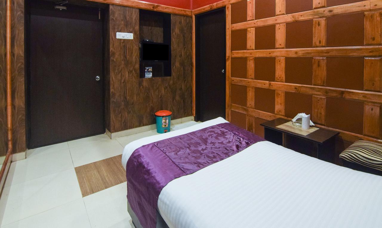 Hotel Varuna Varanasi Exterior foto